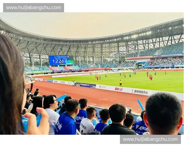 南昌足球联赛激战正酣各路豪强齐聚绿茵共谱城市体育新篇章 南昌足球联赛激战正酣各路豪强齐聚绿茵共谱城市体育新篇章